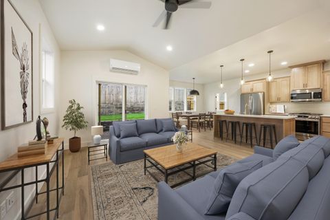 Tiny photo for 566 Coffee Lane, Ashland, OR 97520 (MLS # 220217584)