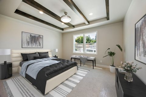 Tiny photo for 566 Coffee Lane, Ashland, OR 97520 (MLS # 220217584)