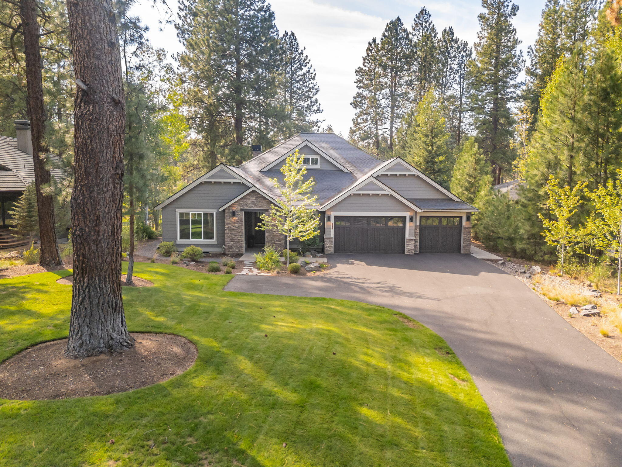 7th Mtn Golf Village - Residential