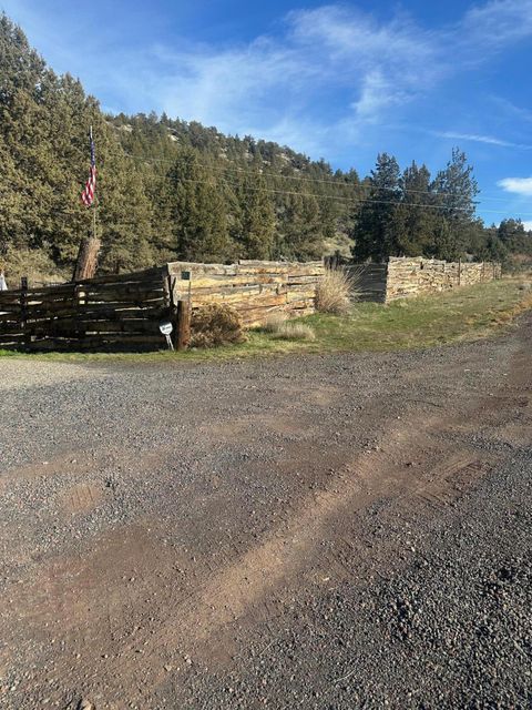 Tiny photo for 6792 SE Juniper Canyon Road, Prineville, OR 97754 (MLS # 220217280)