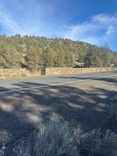 Tiny photo for 6792 SE Juniper Canyon Road, Prineville, OR 97754 (MLS # 220217280)
