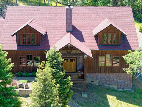 2611 Foots Creek Road Gold Hill OR 97525