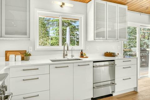 Tiny photo for 1005 Timberline Terrace, Ashland, OR 97520 (MLS # 220219269)