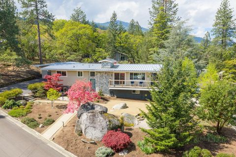 Tiny photo for 1005 Timberline Terrace, Ashland, OR 97520 (MLS # 220219269)