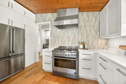 Tiny photo for 1005 Timberline Terrace, Ashland, OR 97520 (MLS # 220219269)