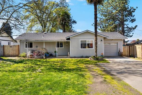 Tiny photo for 1459 SW Silver Maple Way, Grants Pass, OR 97526 (MLS # 220217646)
