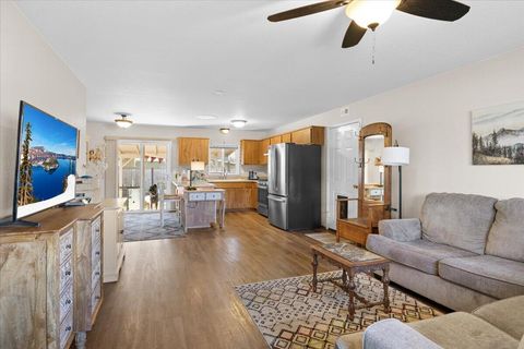 Tiny photo for 1459 SW Silver Maple Way, Grants Pass, OR 97526 (MLS # 220217646)