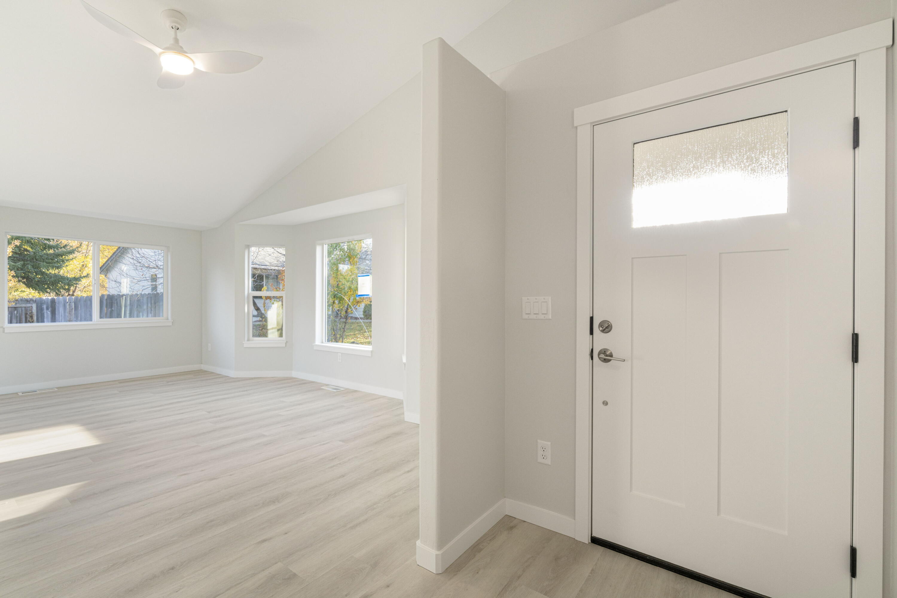 3362 NE Collier Court