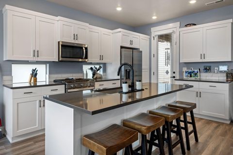 Tiny photo for 51977 Musket Drive, La Pine, OR 97739 (MLS # 220217575)