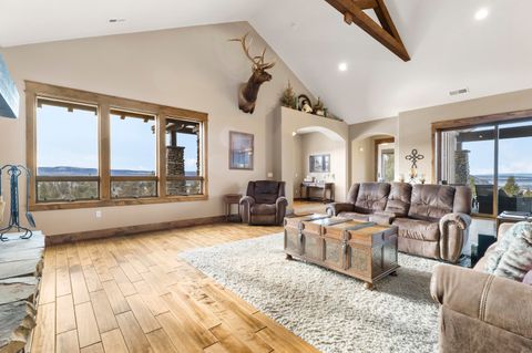 Tiny photo for 5907 NE Timber Lane, Prineville, OR 97754 (MLS # 220213058)