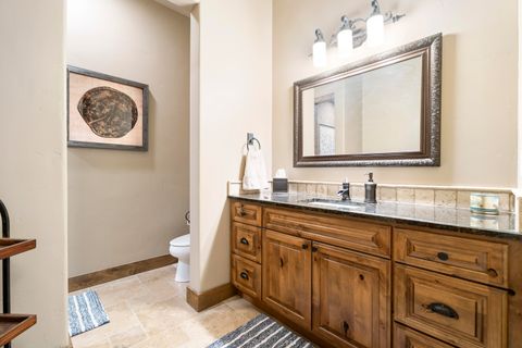 Tiny photo for 5907 NE Timber Lane, Prineville, OR 97754 (MLS # 220213058)