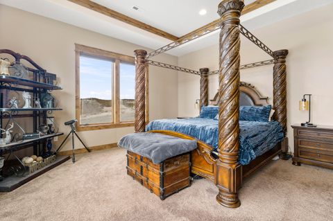 Tiny photo for 5907 NE Timber Lane, Prineville, OR 97754 (MLS # 220213058)