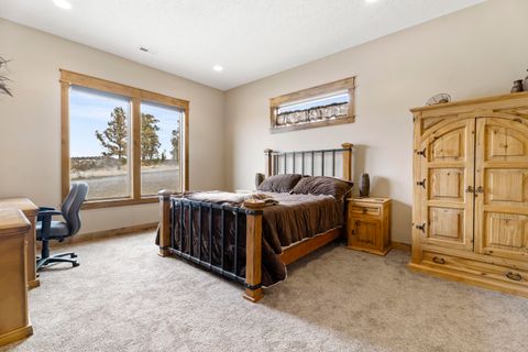 Tiny photo for 5907 NE Timber Lane, Prineville, OR 97754 (MLS # 220213058)