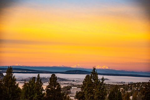 Tiny photo for 5907 NE Timber Lane, Prineville, OR 97754 (MLS # 220213058)