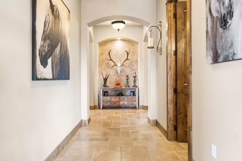 Tiny photo for 5907 NE Timber Lane, Prineville, OR 97754 (MLS # 220213058)