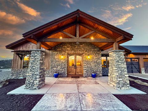 Tiny photo for 5907 NE Timber Lane, Prineville, OR 97754 (MLS # 220213058)