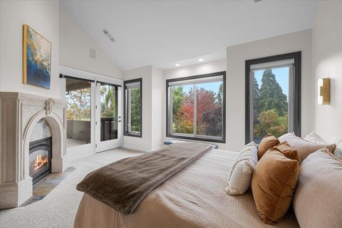 Tiny photo for 288 Island Pointe Drive, Medford, OR 97504 (MLS # 220211907)