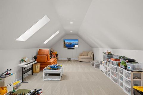 Tiny photo for 288 Island Pointe Drive, Medford, OR 97504 (MLS # 220211907)