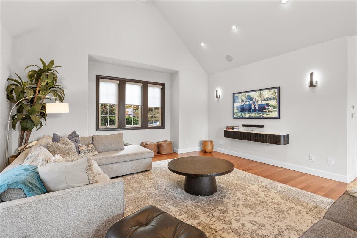 Island Pointe Subdivision - Residential