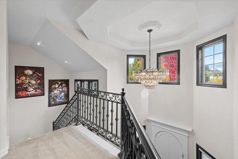 Tiny photo for 288 Island Pointe Drive, Medford, OR 97504 (MLS # 220211907)