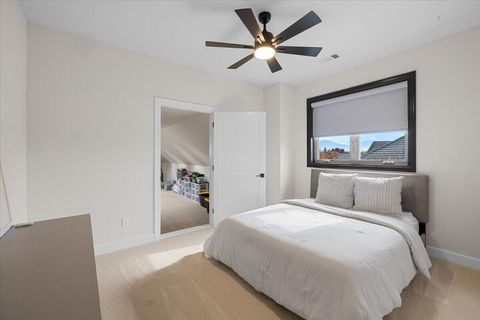 Tiny photo for 288 Island Pointe Drive, Medford, OR 97504 (MLS # 220211907)