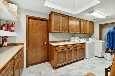 Tiny photo for 820 E Pebble Beach Drive, Ashland, OR 97520 (MLS # 220220038)