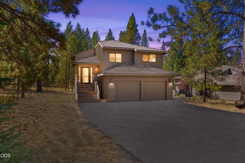 Photo of 17855 Lava Butte Lane, Sunriver, OR 97707 (MLS # 220228387)