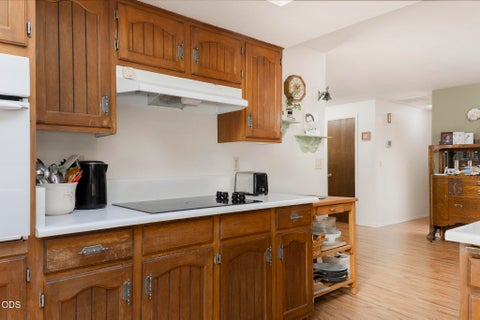 Tiny photo for 301 Lloyd Drive, Grants Pass, OR 97526 (MLS # 220227035)