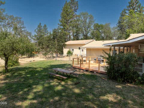 Tiny photo for 301 Lloyd Drive, Grants Pass, OR 97526 (MLS # 220227035)