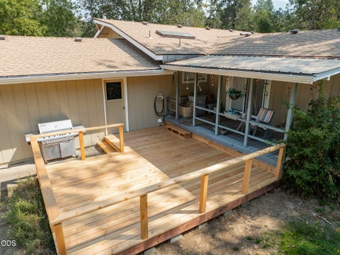 Tiny photo for 301 Lloyd Drive, Grants Pass, OR 97526 (MLS # 220227035)