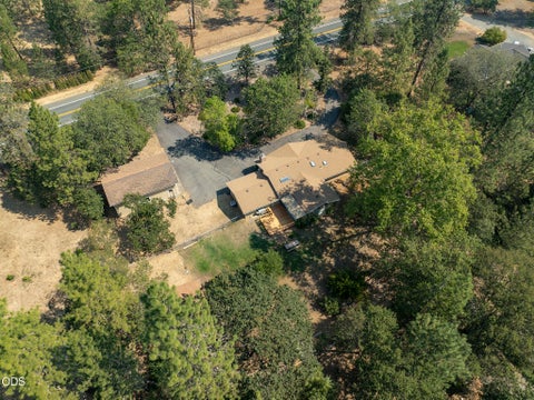 Tiny photo for 301 Lloyd Drive, Grants Pass, OR 97526 (MLS # 220227035)