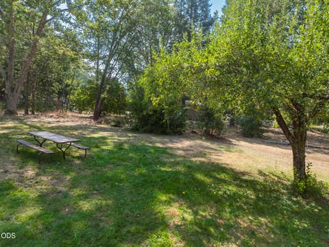 Tiny photo for 301 Lloyd Drive, Grants Pass, OR 97526 (MLS # 220227035)