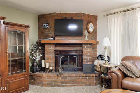 Tiny photo for 301 Lloyd Drive, Grants Pass, OR 97526 (MLS # 220227035)