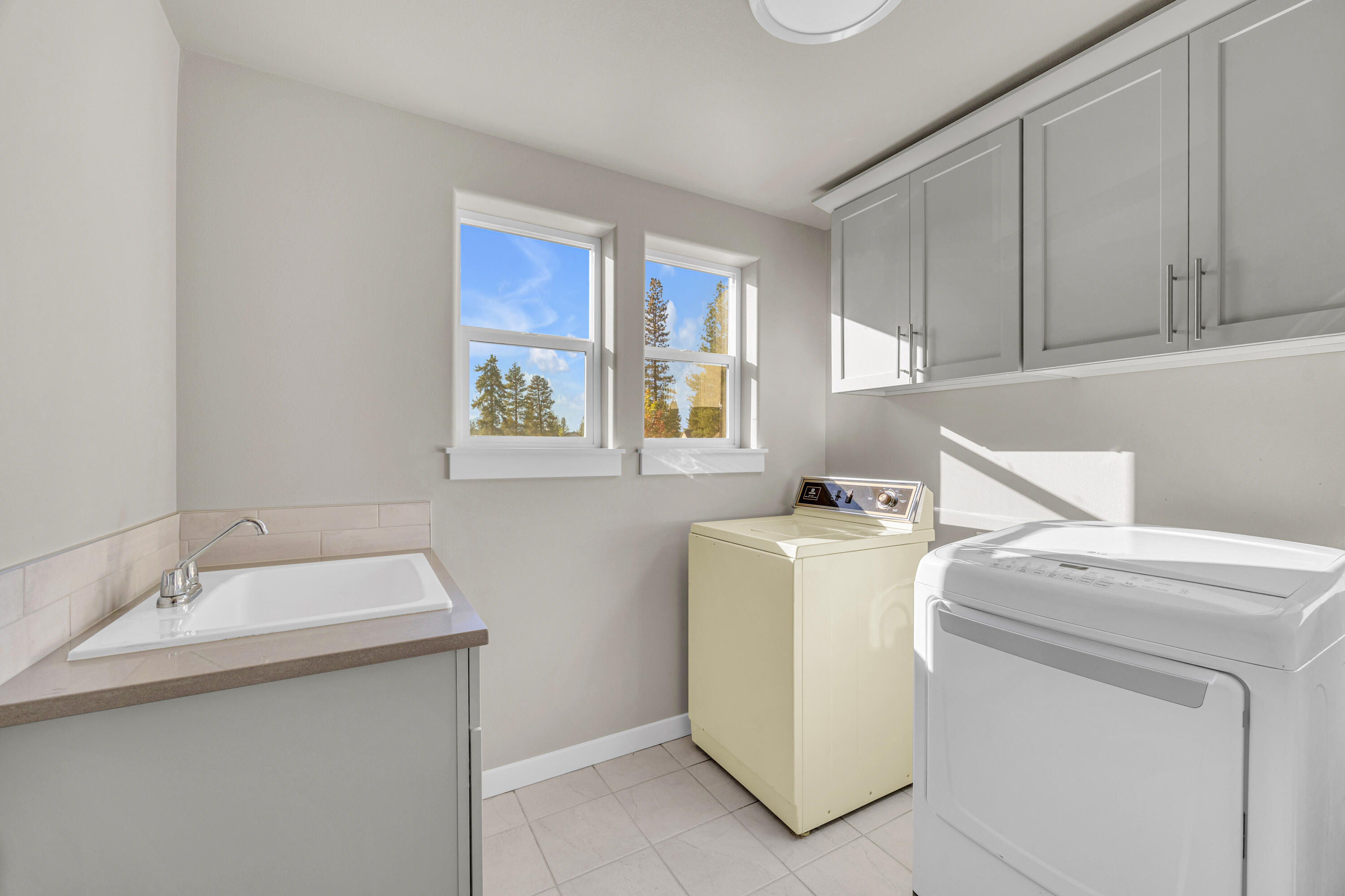 Mckenzie Meadow Vill - Residential