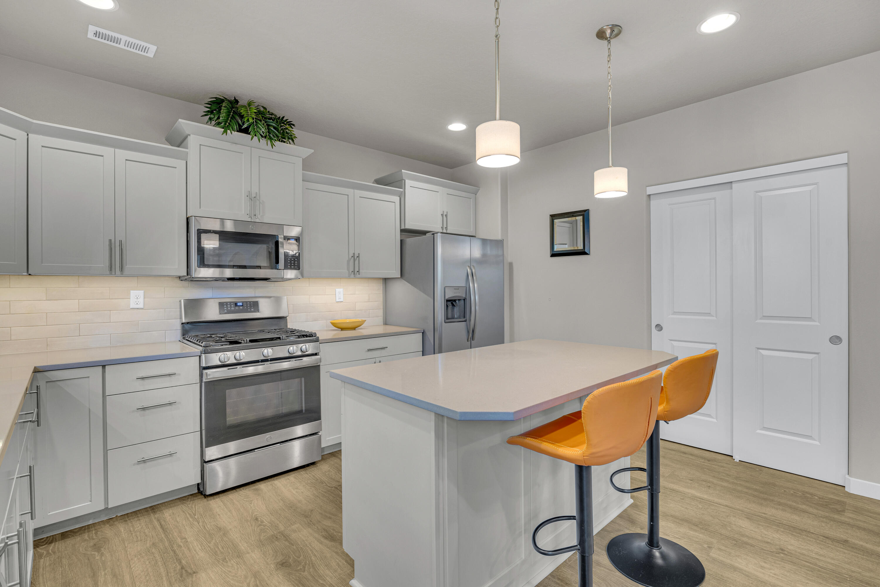 Mckenzie Meadow Vill - Residential