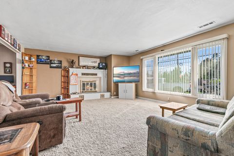 Tiny photo for 3200 Hanley Road, Central Point, OR 97502 (MLS # 220217512)