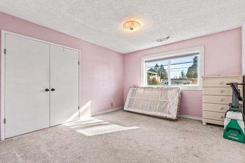Tiny photo for 3200 Hanley Road, Central Point, OR 97502 (MLS # 220217512)