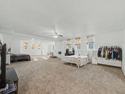 Tiny photo for 2348 James Martin Court, Klamath Falls, OR 97601 (MLS # 220225395)