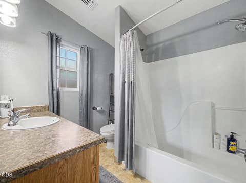 Tiny photo for 2348 James Martin Court, Klamath Falls, OR 97601 (MLS # 220225395)