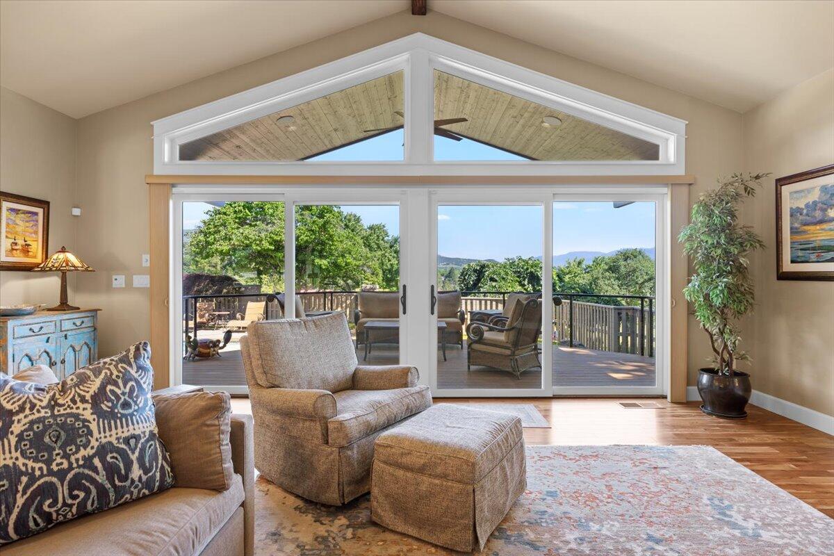 Rogue Valley Estates Subdivision - Residential