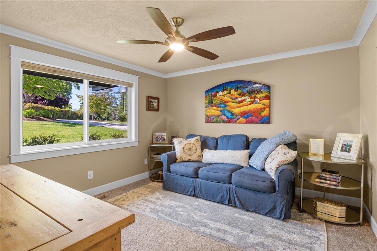 Rogue Valley Estates Subdivision - Residential