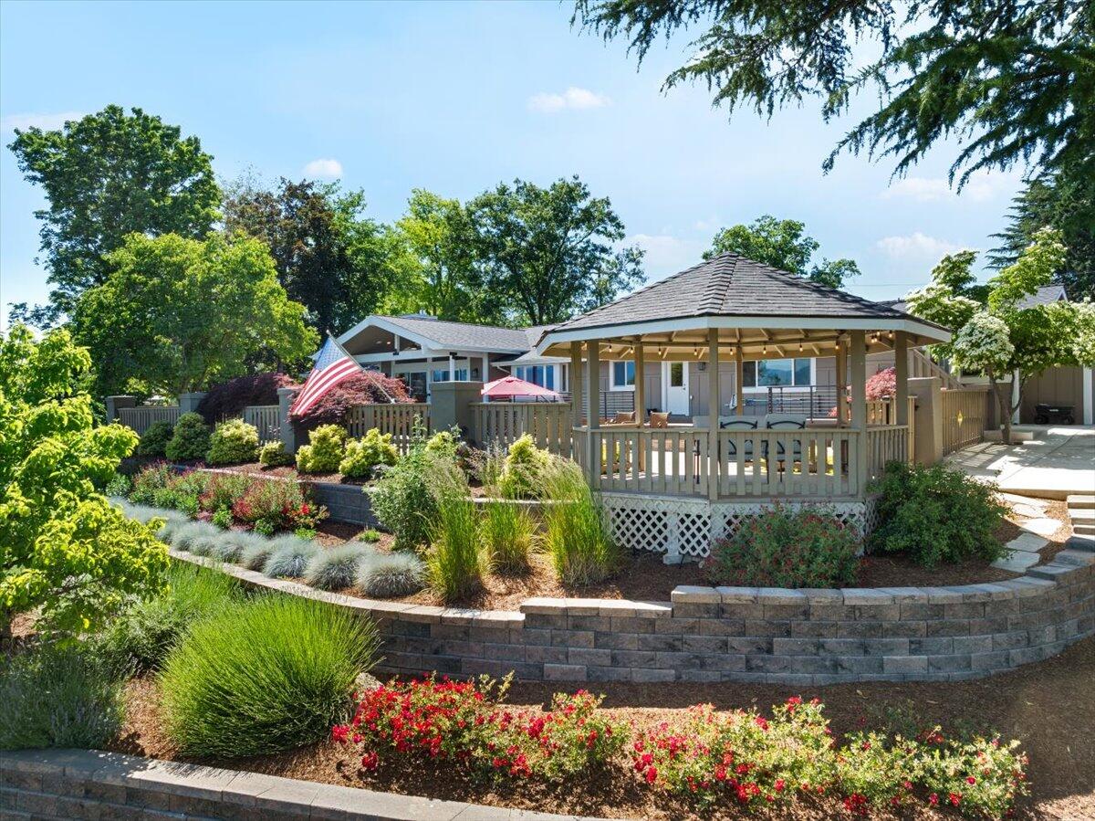 Rogue Valley Estates Subdivision - Residential