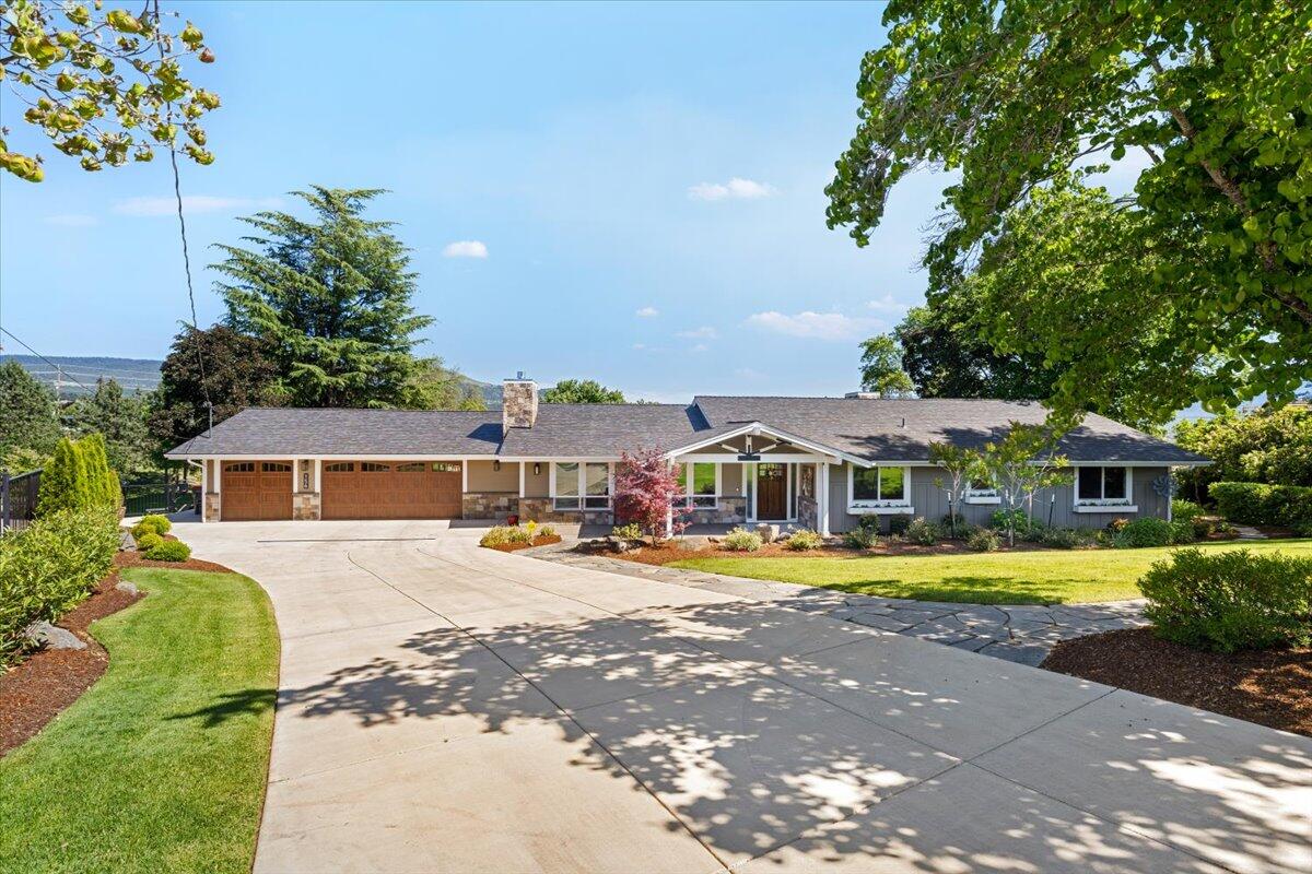 Rogue Valley Estates Subdivision - Residential