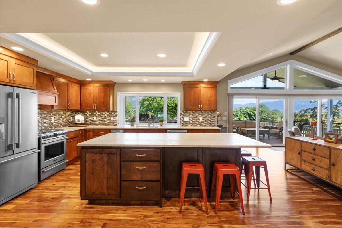 Rogue Valley Estates Subdivision - Residential