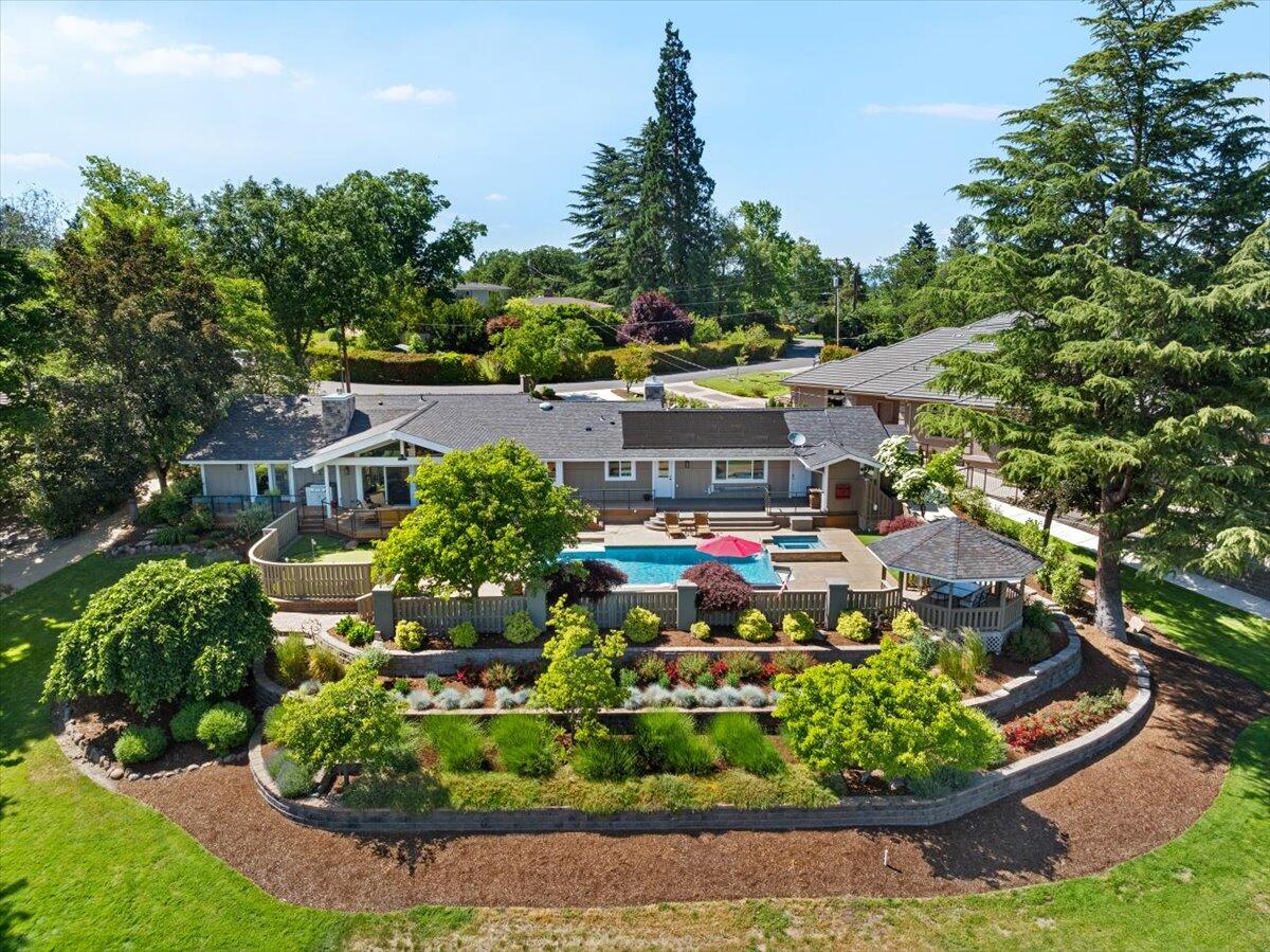 Rogue Valley Estates Subdivision - Residential