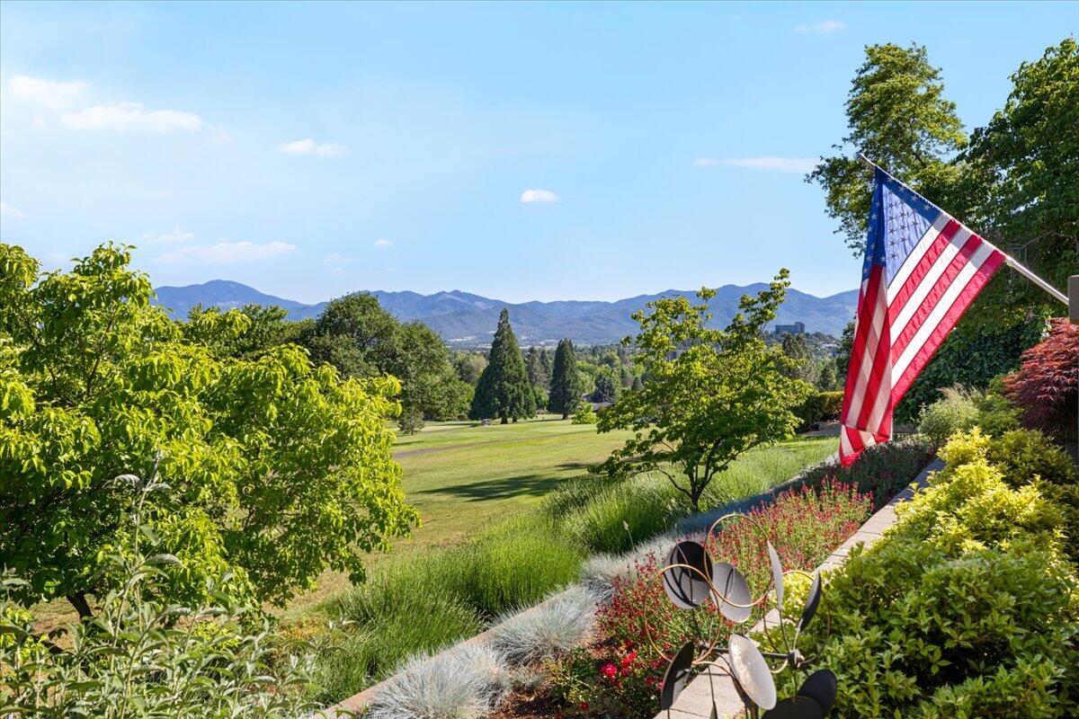 Rogue Valley Estates Subdivision - Residential