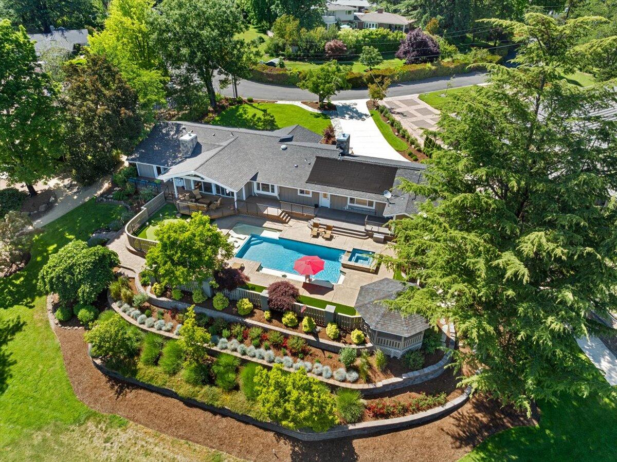 Rogue Valley Estates Subdivision - Residential