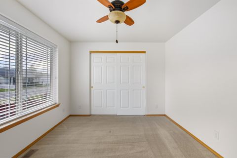 Tiny photo for 4315 SW Ben Hogan Drive, Redmond, OR 97756 (MLS # 220210937)