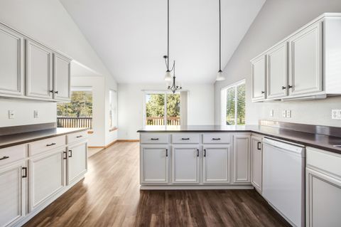 Tiny photo for 4315 SW Ben Hogan Drive, Redmond, OR 97756 (MLS # 220210937)