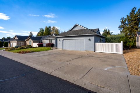 Tiny photo for 4315 SW Ben Hogan Drive, Redmond, OR 97756 (MLS # 220210937)